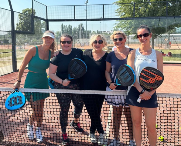 Padel — Tous Niveaux📍 Padel Club ALL IN de Grasse — Lundi 19 janvier 2026 à 18h00